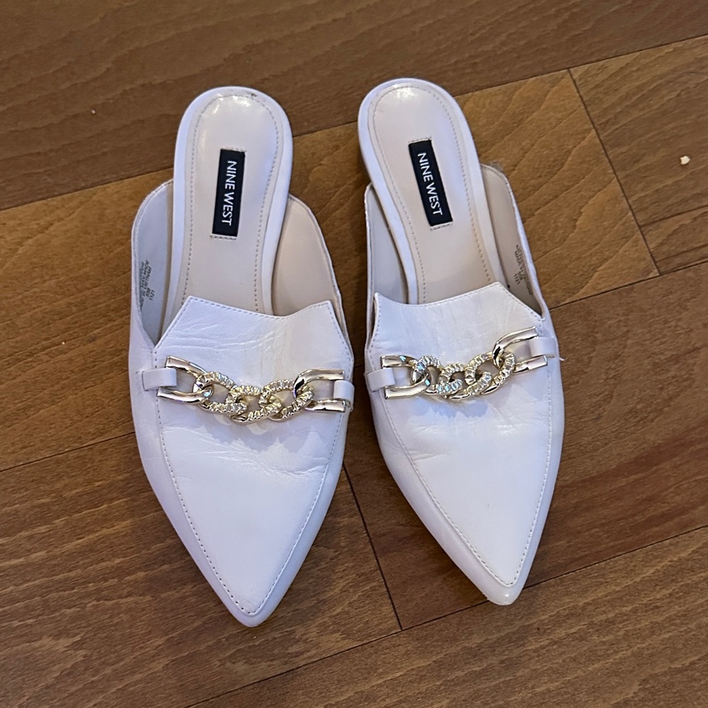 Nine West Glossy White Mules with Gold‎ Chain